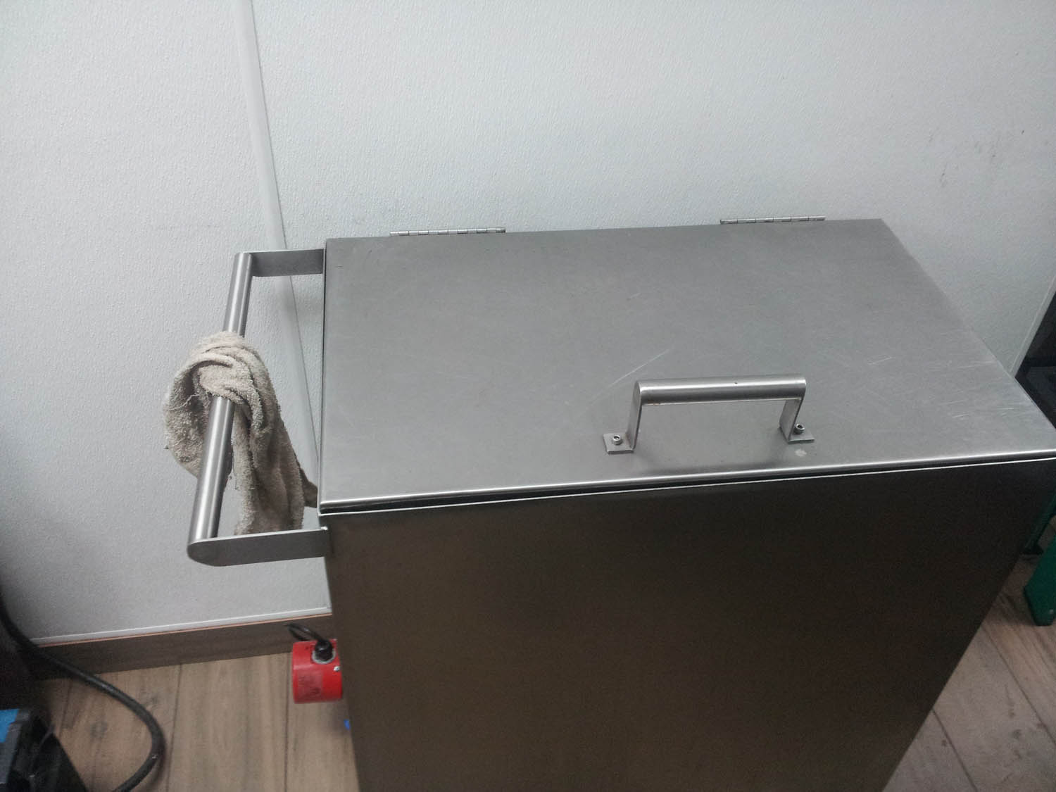 Custom Insulated Stainless Steel Heated Soak Tank